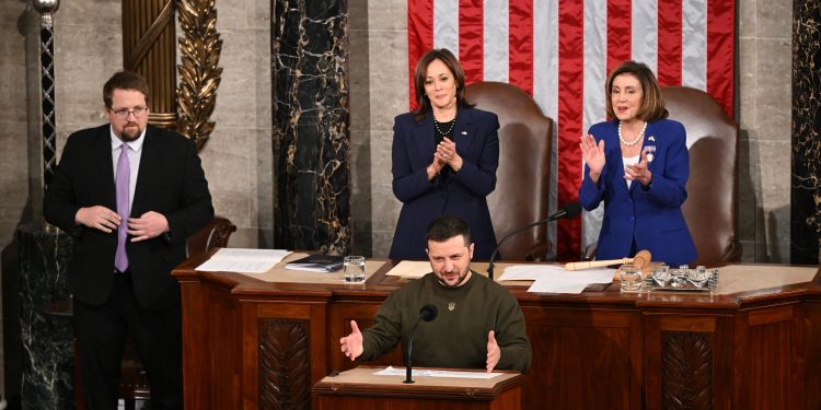 Newsweek.pl ; Prezydent Zełeński w Waszyngtonie.